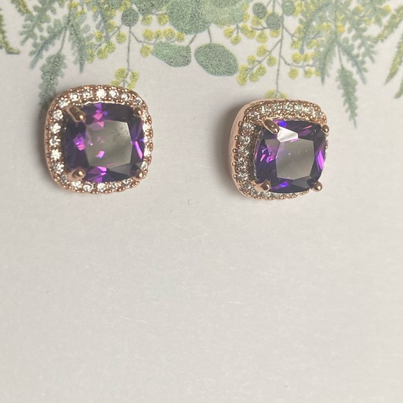COPY - Amethyst purple stud earrings - Picture 2 of 3